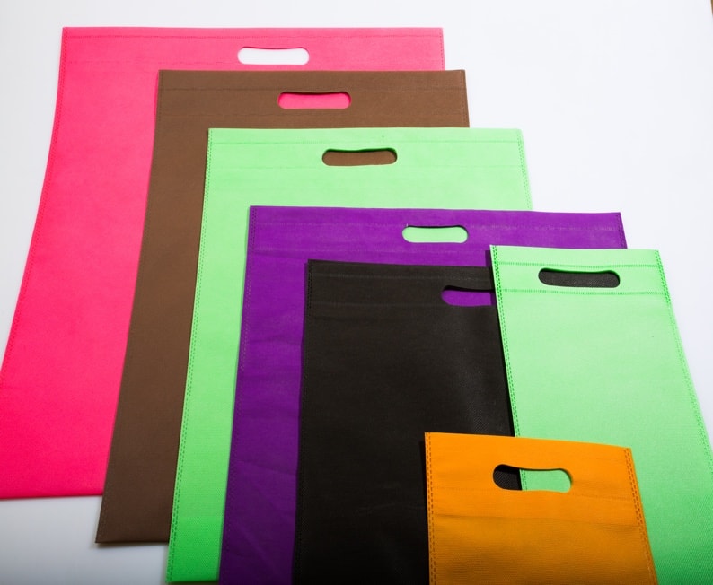 Пакет с прорубной ручкой